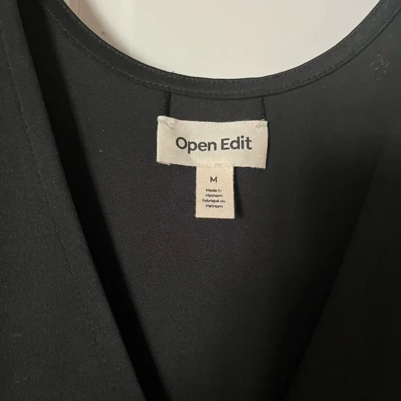 Elegant Black Sleeveless, V neck
line maxi Dress - Picture 2 of 3